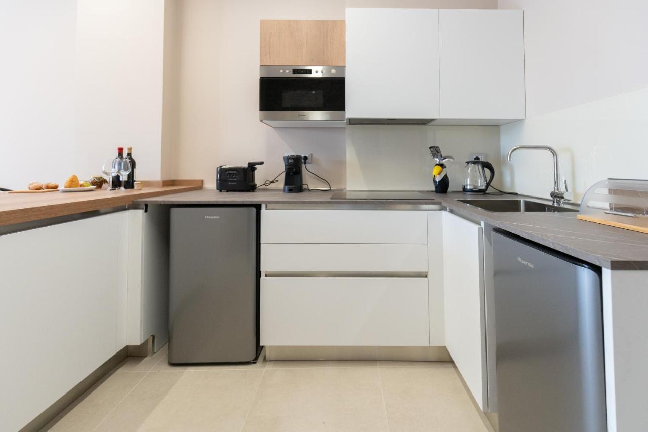 Iitana Luxury Apartment - Fronte Mare Con Vasca Idromassaggio คาตาเนีย ภายนอก รูปภาพ
