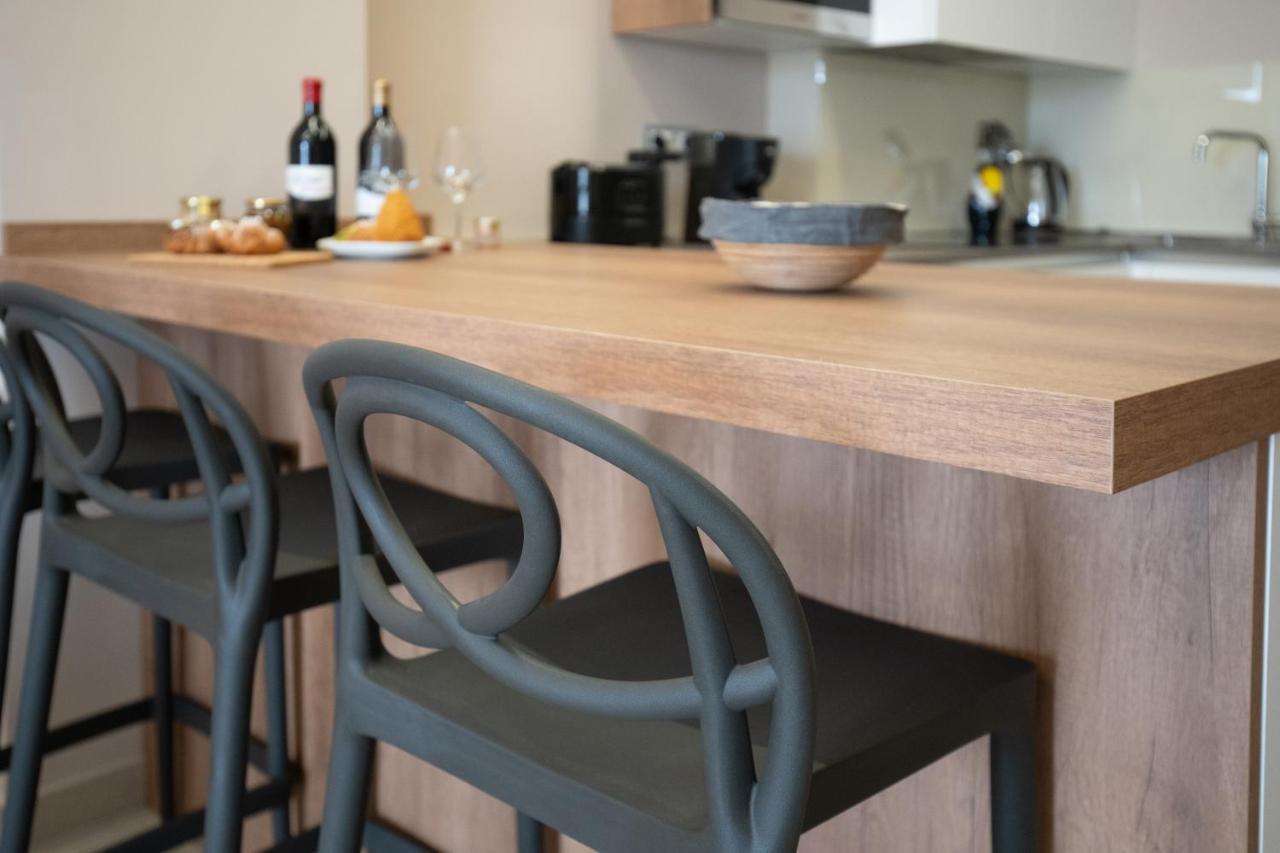 Iitana Luxury Apartment - Fronte Mare Con Vasca Idromassaggio คาตาเนีย ภายนอก รูปภาพ