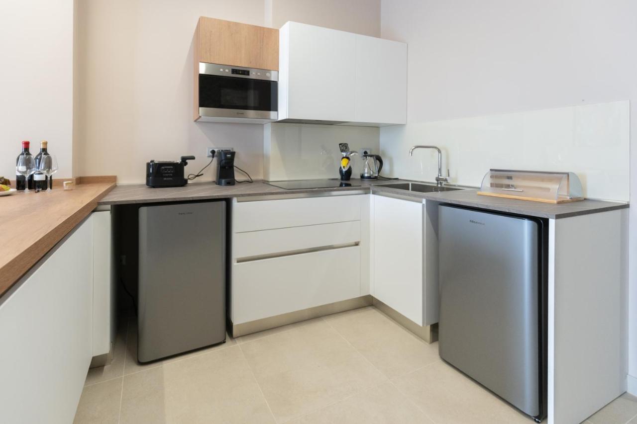 Iitana Luxury Apartment - Fronte Mare Con Vasca Idromassaggio คาตาเนีย ภายนอก รูปภาพ