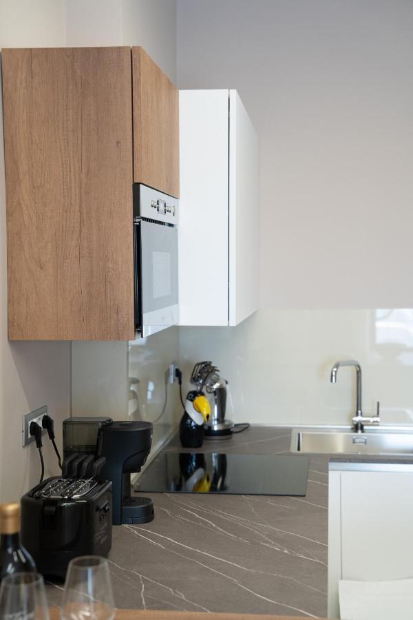 Iitana Luxury Apartment - Fronte Mare Con Vasca Idromassaggio คาตาเนีย ภายนอก รูปภาพ