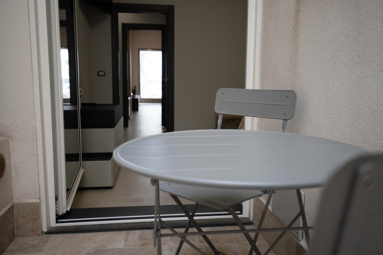 Iitana Luxury Apartment - Fronte Mare Con Vasca Idromassaggio คาตาเนีย ภายนอก รูปภาพ