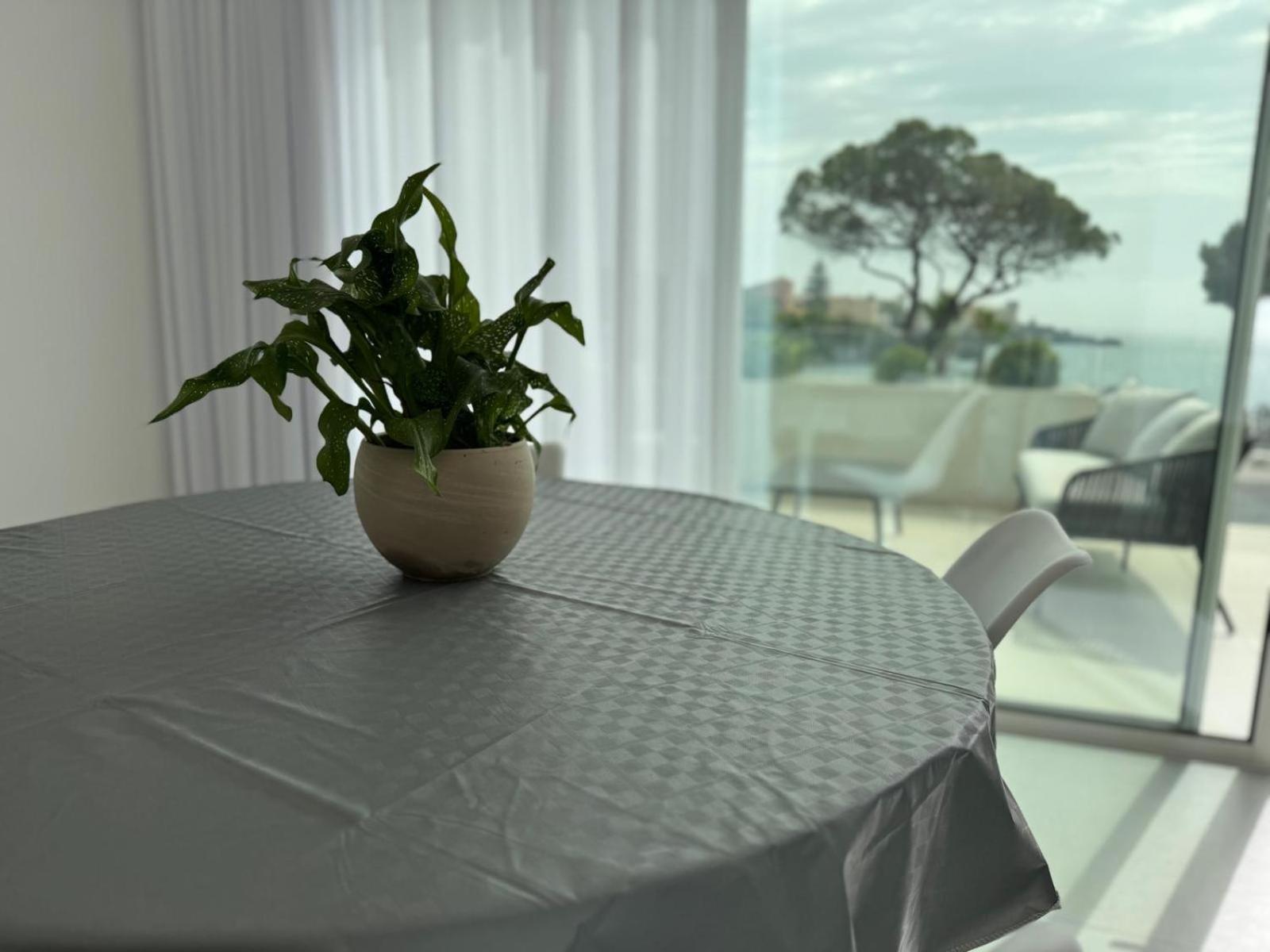 Iitana Luxury Apartment - Fronte Mare Con Vasca Idromassaggio คาตาเนีย ภายนอก รูปภาพ