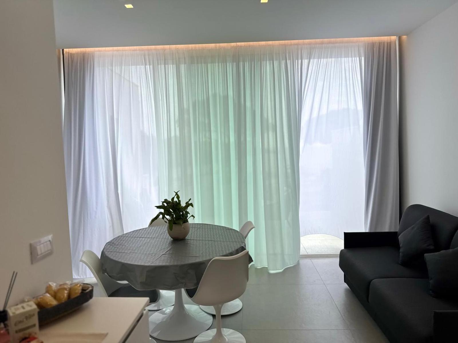 Iitana Luxury Apartment - Fronte Mare Con Vasca Idromassaggio คาตาเนีย ภายนอก รูปภาพ